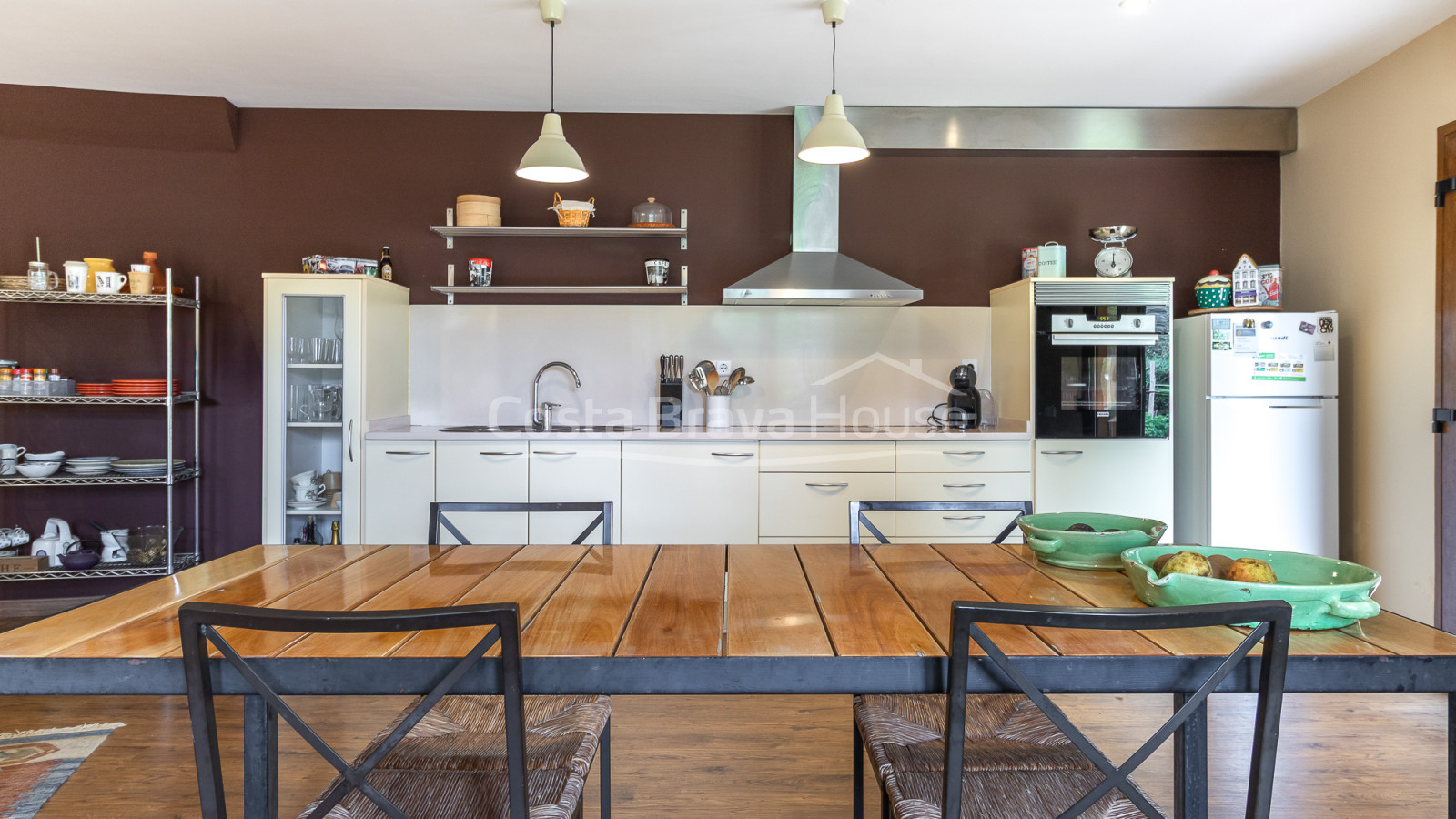 House with pool and tourist license in Begur