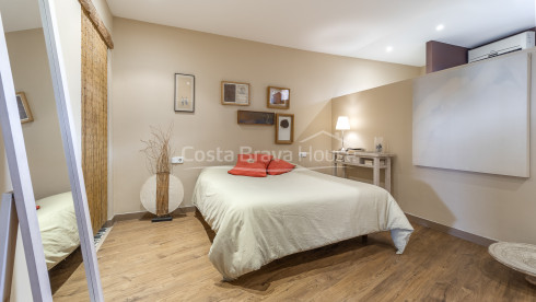 House with pool and tourist license in Begur