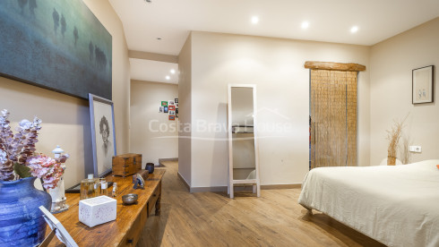 House with pool and tourist license in Begur