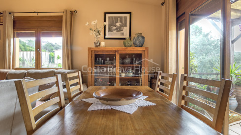 House with pool and tourist license in Begur