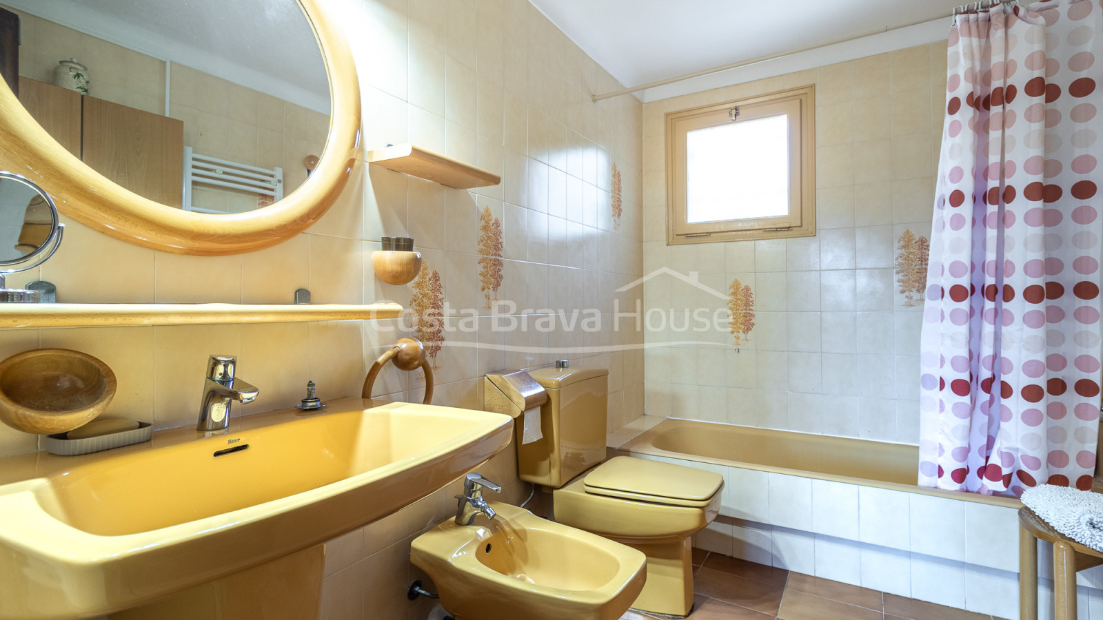 Huis in Tamariu met zwembad en toeristische vergunning