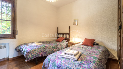 Casa a Tamariu amb piscina i llicència turística