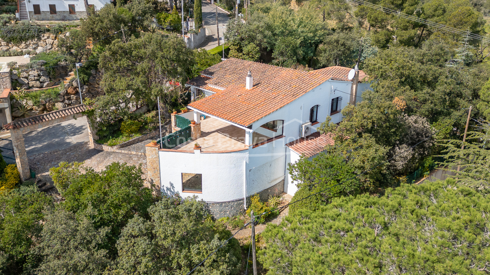 House with pool for sale in Vall-llobrega