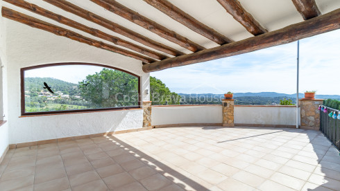 Casa amb piscina en venda a Vall-llobrega