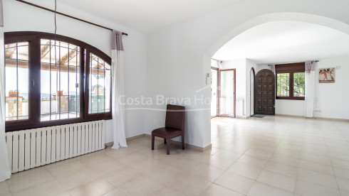 Casa amb piscina en venda a Vall-llobrega