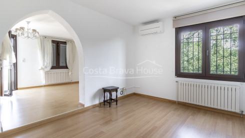 Casa amb piscina en venda a Vall-llobrega