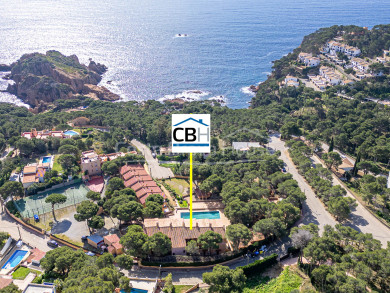 Appartement à vendre à Tamariu avec terrasse de 9 m², vue sur la mer et accès à Cala Aigua Xelida
