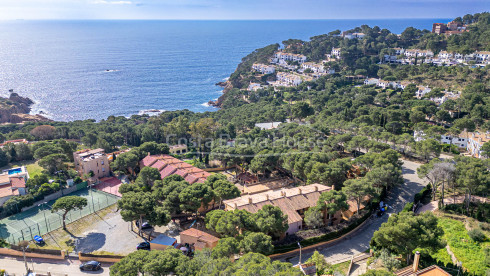 Apartamento en Tamariu con terraza y vistas al mar