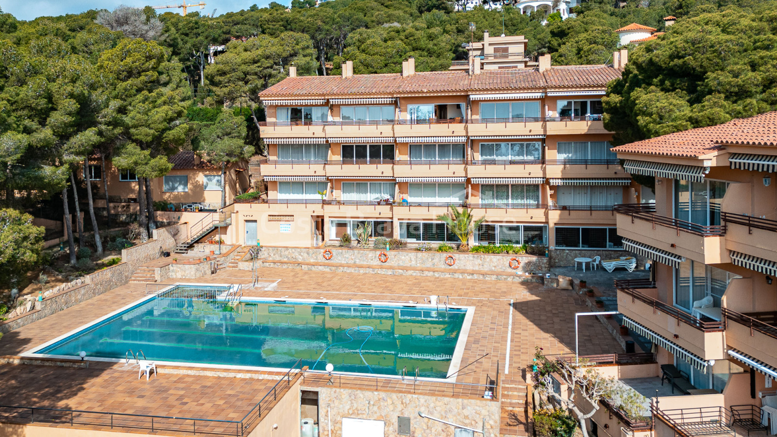 Apartamento en Tamariu con terraza y vistas al mar