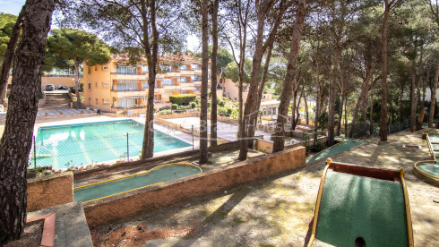 Apartamento en Tamariu con terraza y vistas al mar