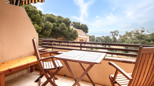 Apartamento en Tamariu con terraza y vistas al mar