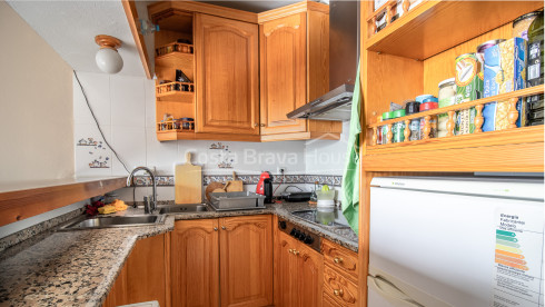 Apartamento en Tamariu con terraza y vistas al mar