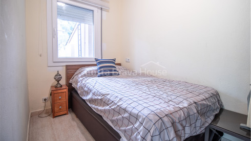 Apartamento en Tamariu con terraza y vistas al mar