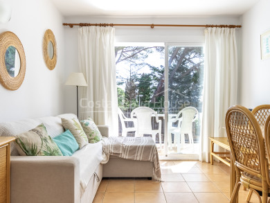 Apartament en venda amb piscina i llicència turística a 3 minuts de la platja de Port Pelegrí