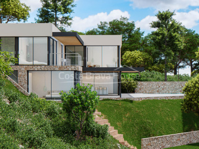 Villa de obra nueva en Sa Riera con vistas al mar y piscina privada, entrega en 2026