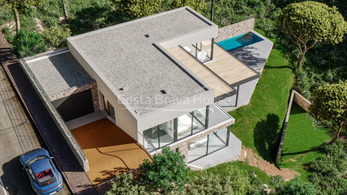 New villa with sea views for sale in Sa Riera, Begur