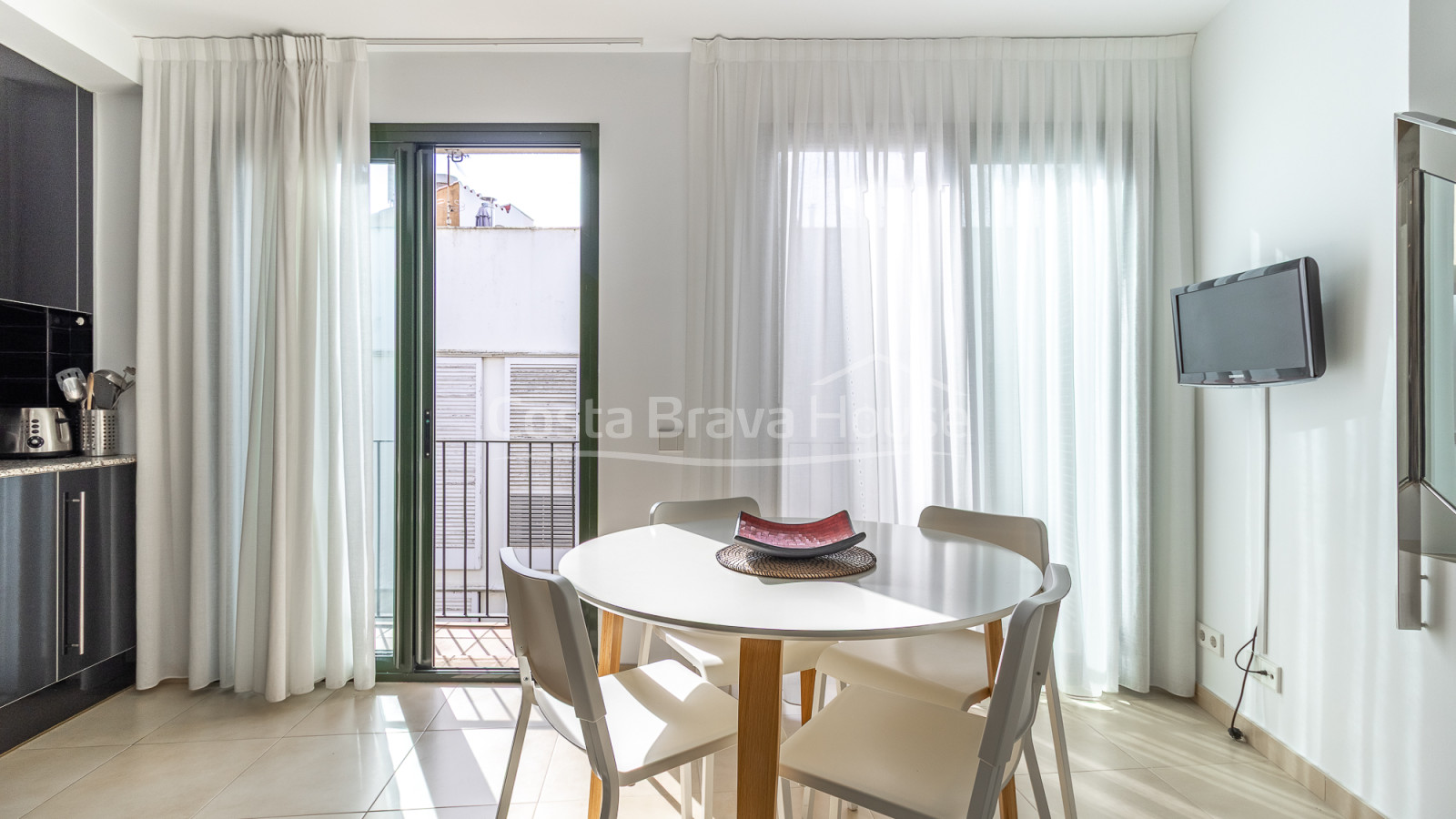 Dúplex en Tamariu con terraza y licencia turística