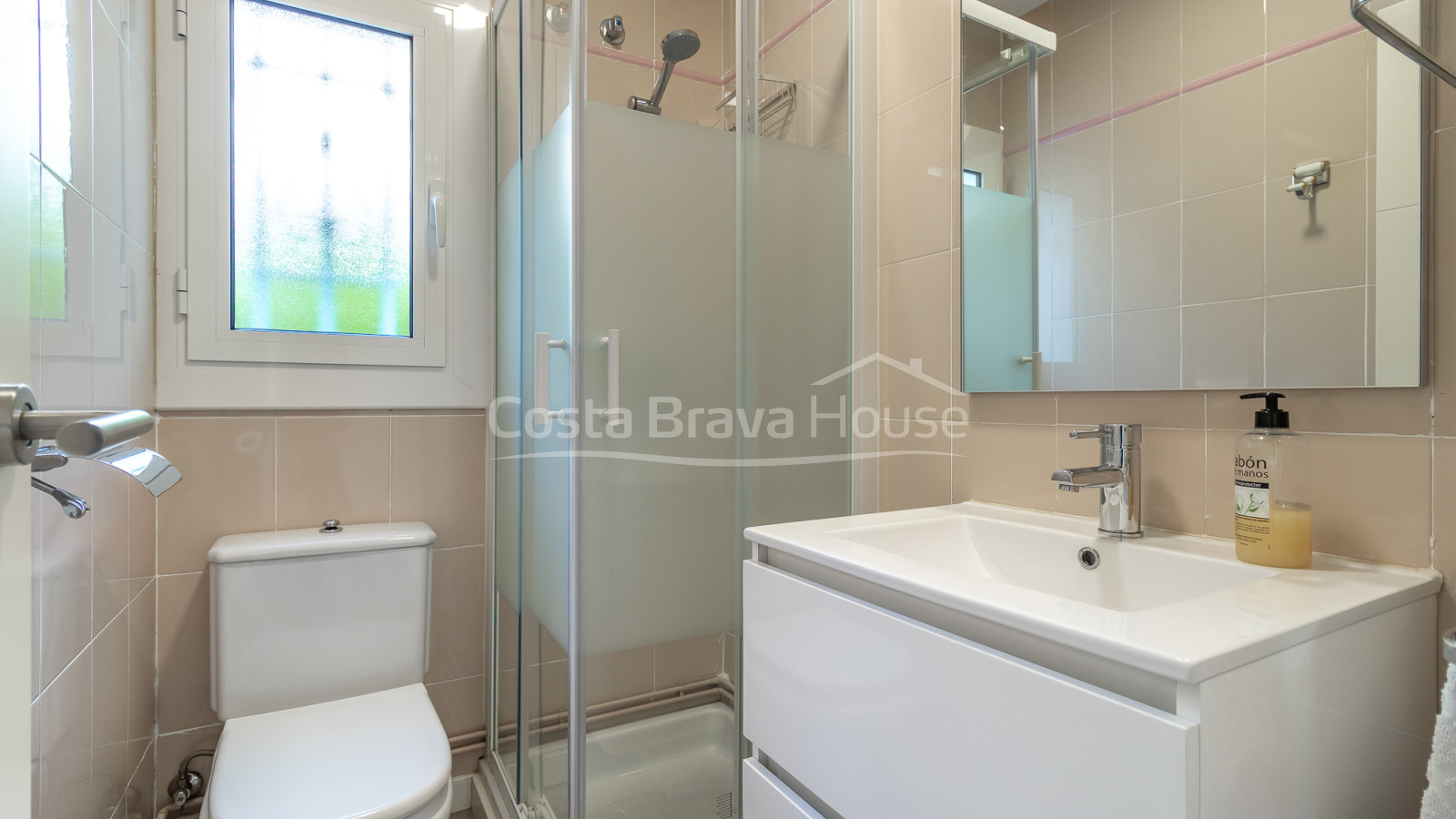 Huis met tuin te koop in Sant Antoni de Calonge