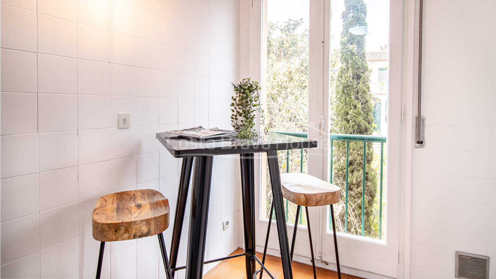 Apartment in Begur with garage and tourist license