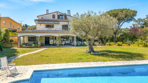 Luxe villa te koop in Calella de Palafrugell