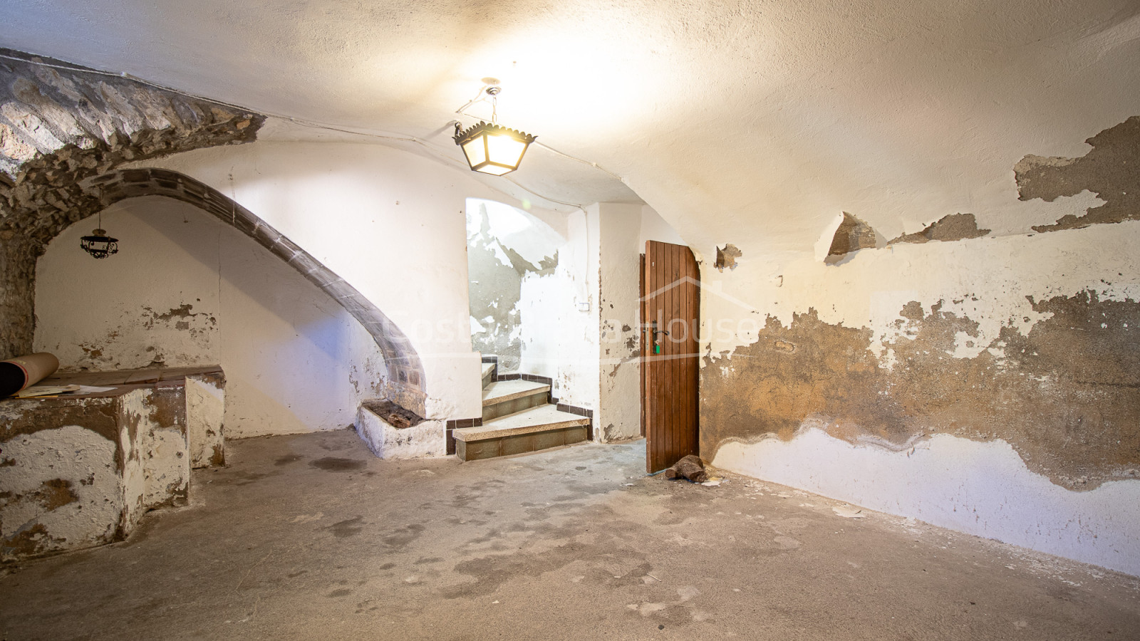 Casa para reformar con jardín en venta en Gualta