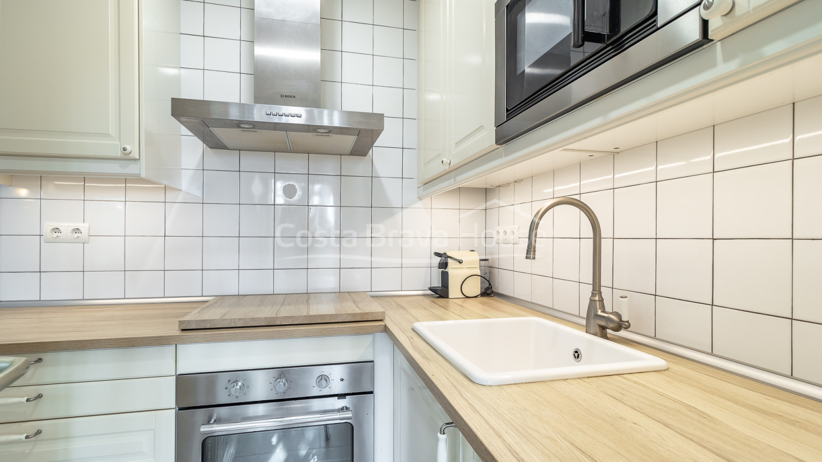 Apartamento en Golfet Calella con terraza y piscina