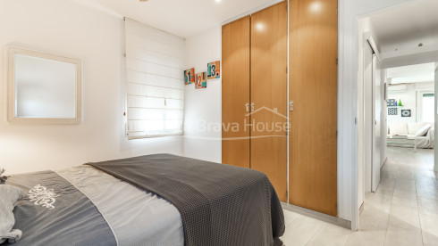 Apartamento en Golfet Calella con terraza y piscina