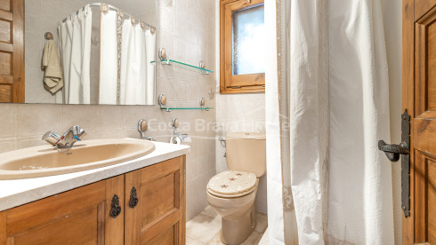 Villa for sale in Sa Riera with sea views