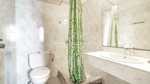 Villa for sale in Sa Riera with sea views