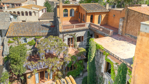 Rustic stone house in Ullà