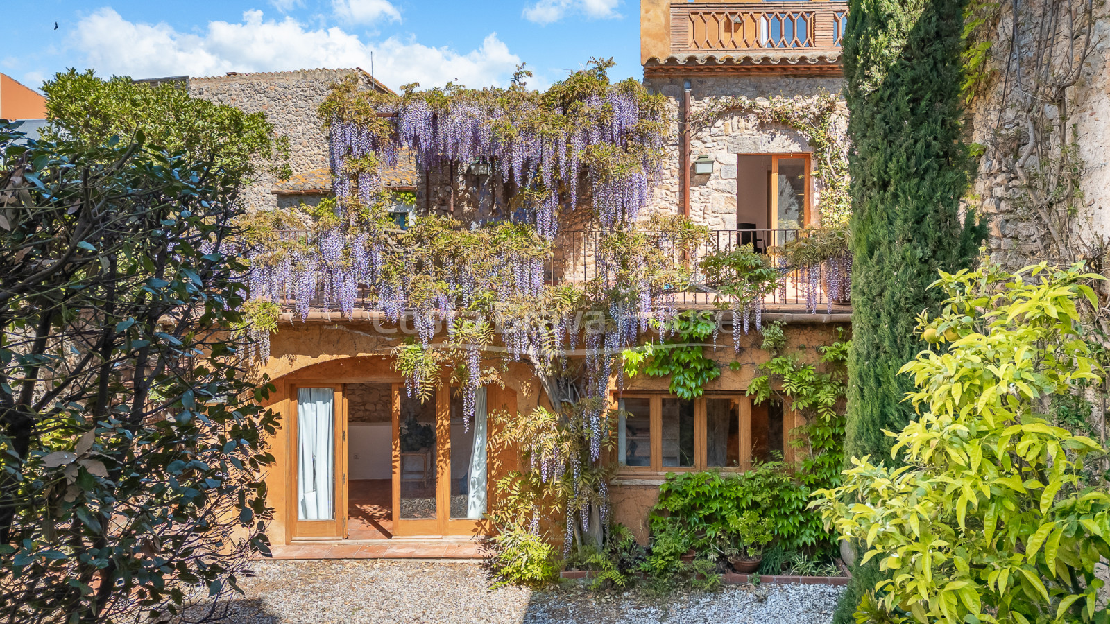 Rustic stone house in Ullà
