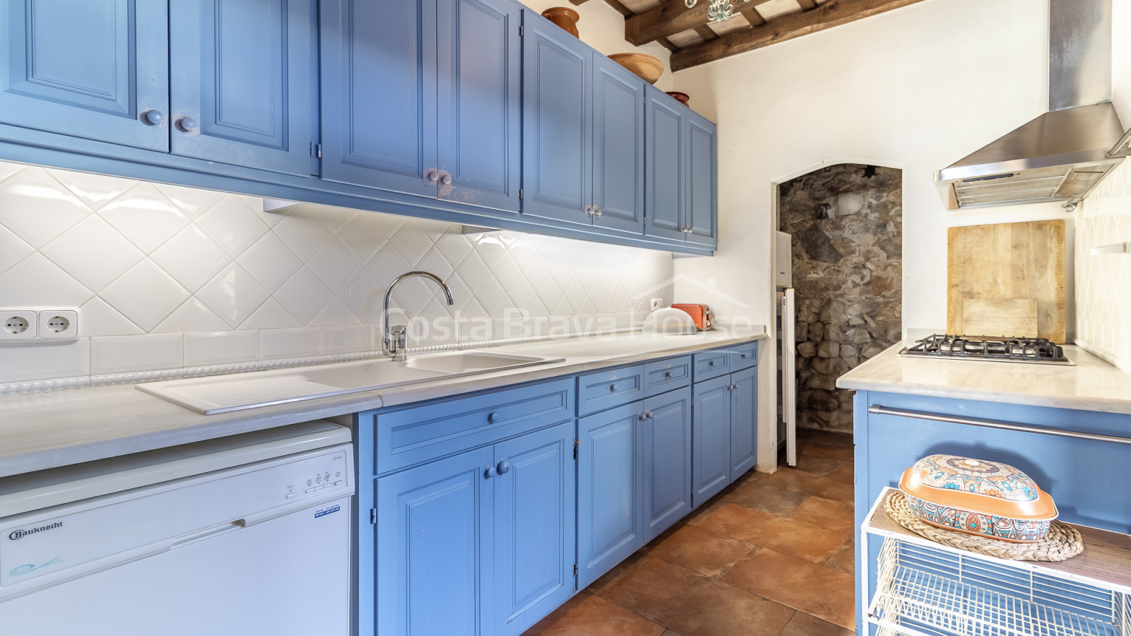 Rustic stone house in Ullà