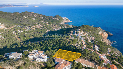 Perceel met zeezicht te koop in Begur La Borna
