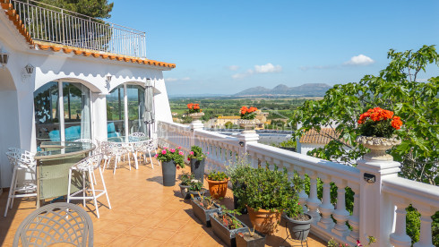 House in Pals with garden and privacy