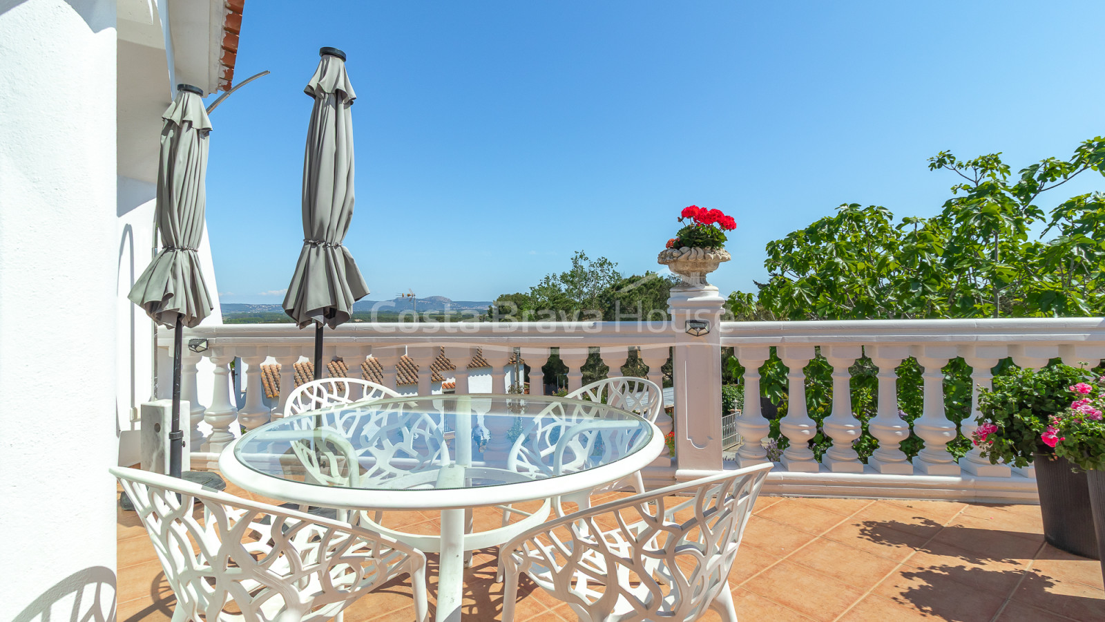 Casa a Pals amb jardí i privadesa