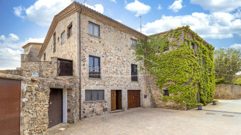 Casa con piscina en Torrent, Baix Empordà