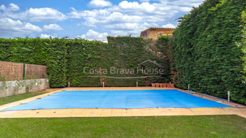 Casa con piscina en Torrent, Baix Empordà