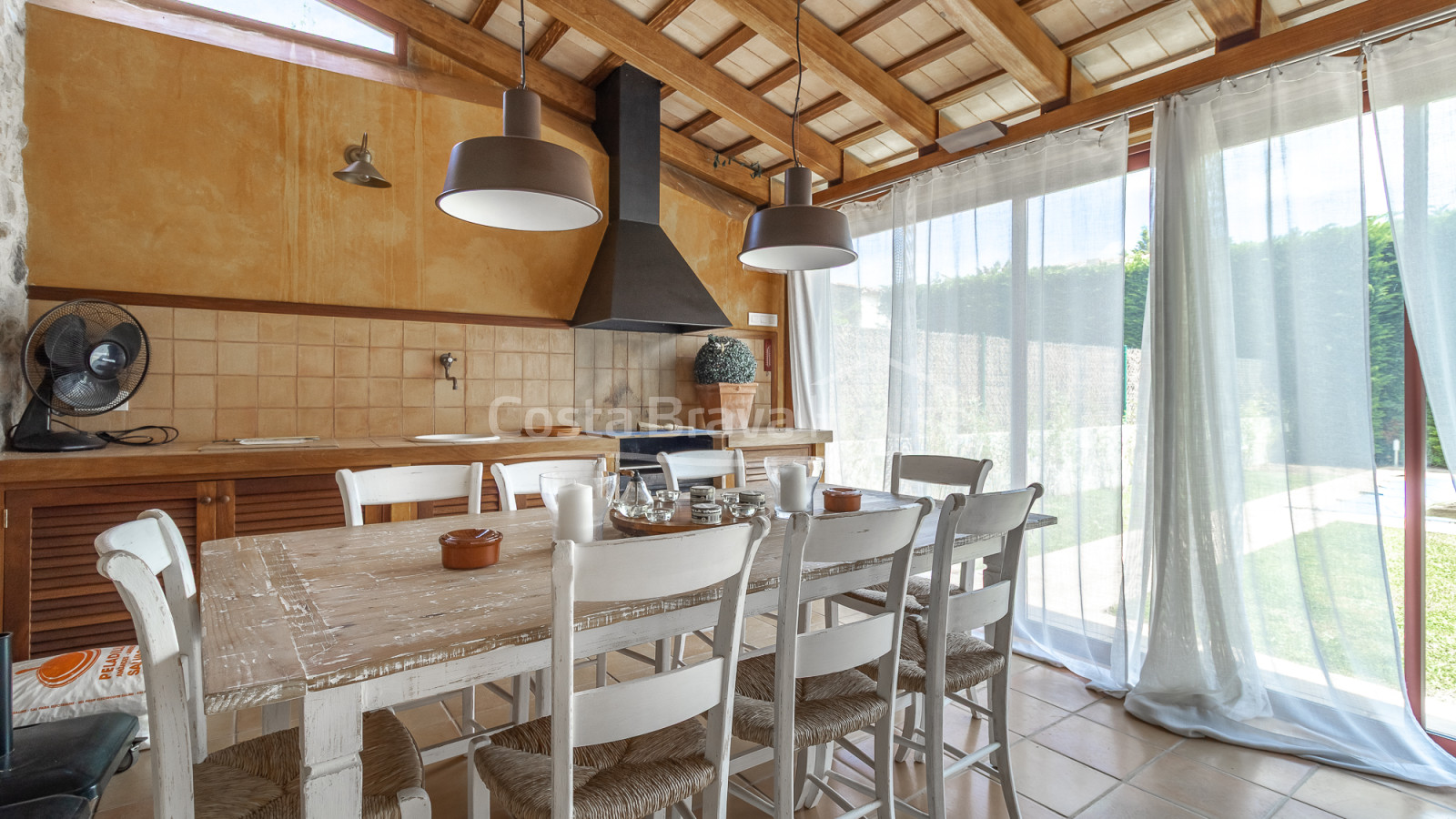 Casa con piscina en Torrent, Baix Empordà