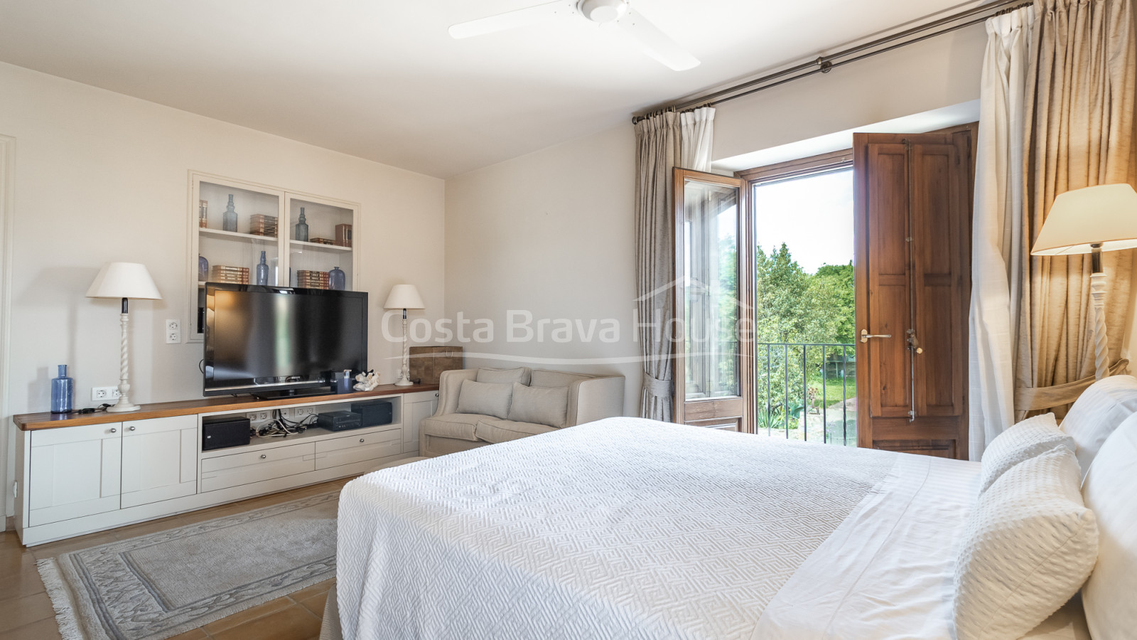 Casa con piscina en Torrent, Baix Empordà