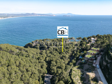 Terreny edificable en venda amb vistes al mar i muntanya a S’Antiga, Begur, Costa Brava
