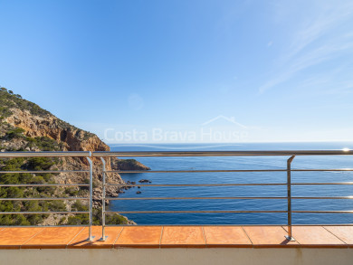 Apartament exclusiu en venda amb terrassa i vistes al mar a La Borna, Begur