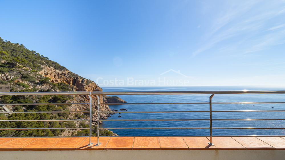 Exclusive sea view apartment in La Borna, Begur