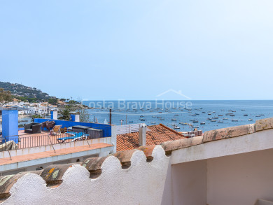 Maison méditerranéenne avec vue sur la mer à vendre à Sant Roc, Calella de Palafrugell, à 40 m de la plage