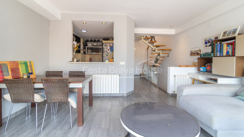 Maison à vendre à Calella avec vue sur la mer