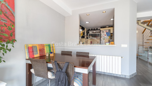 Maison à vendre à Calella avec vue sur la mer