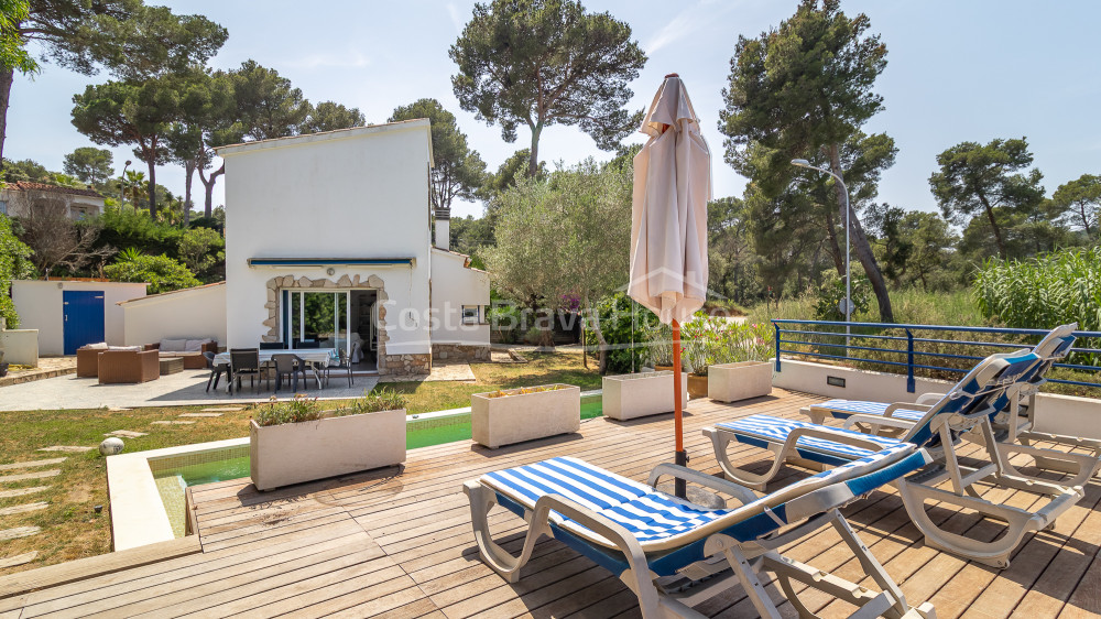 House for sale with pool in Tamariu