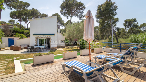 House for sale with pool in Tamariu