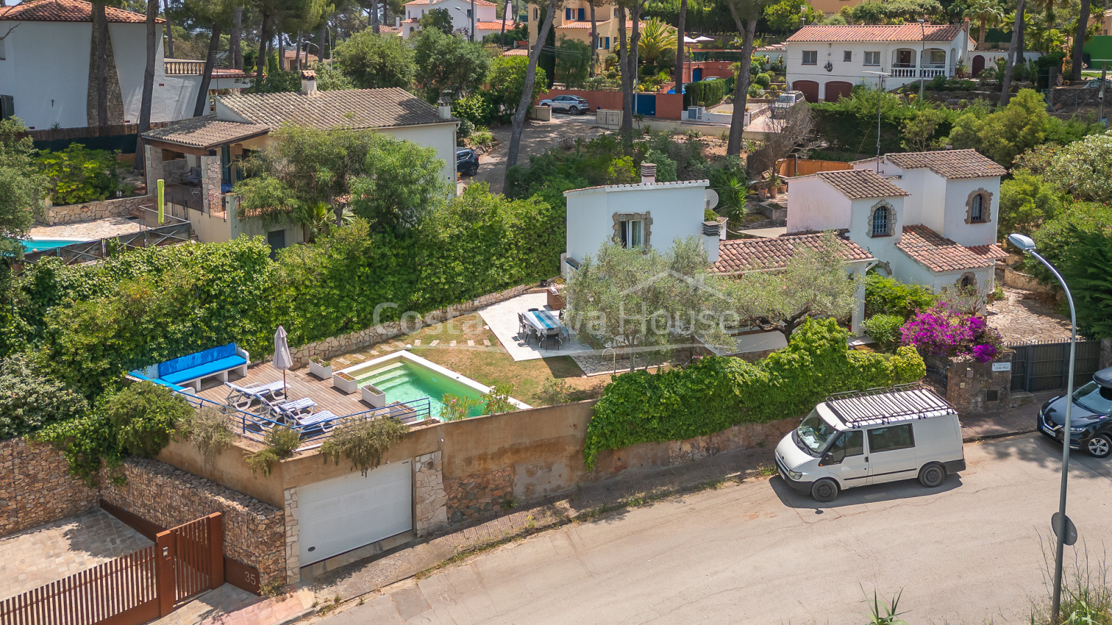 House for sale with pool in Tamariu