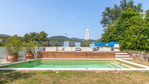 House for sale with pool in Tamariu