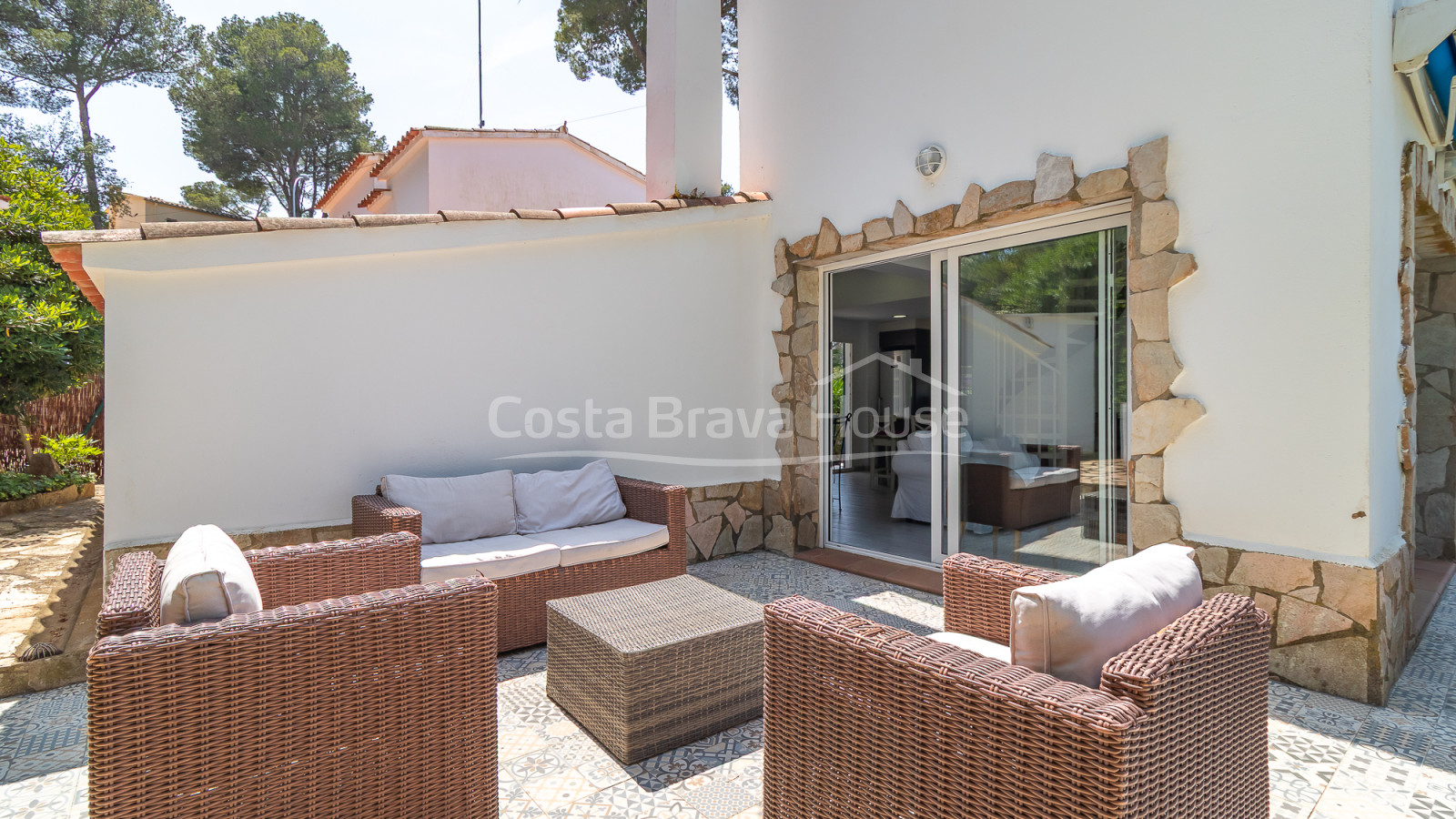 House for sale with pool in Tamariu